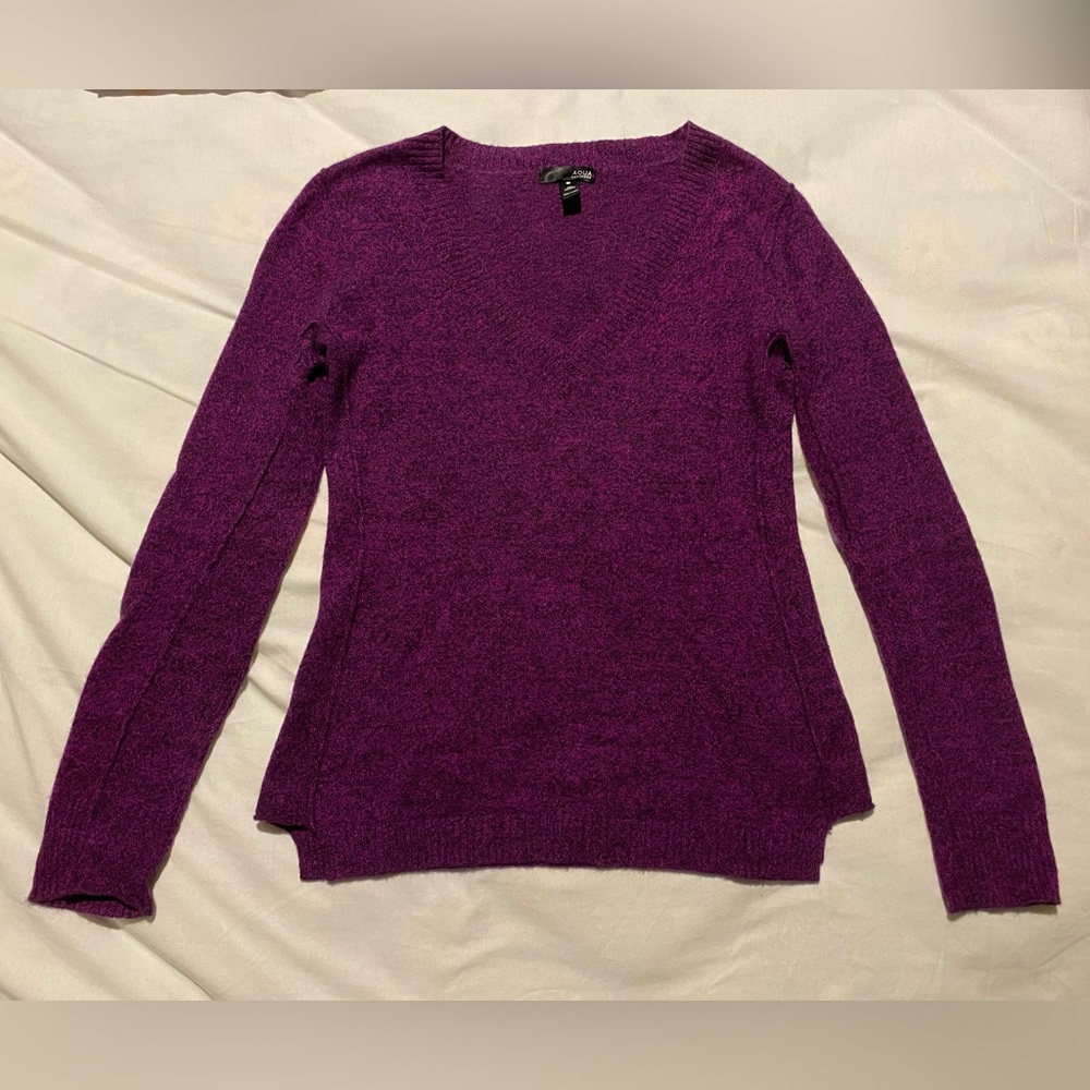 Aqua Cashmere Bloomingdale’s 100% Cashmere Sweater size S/M